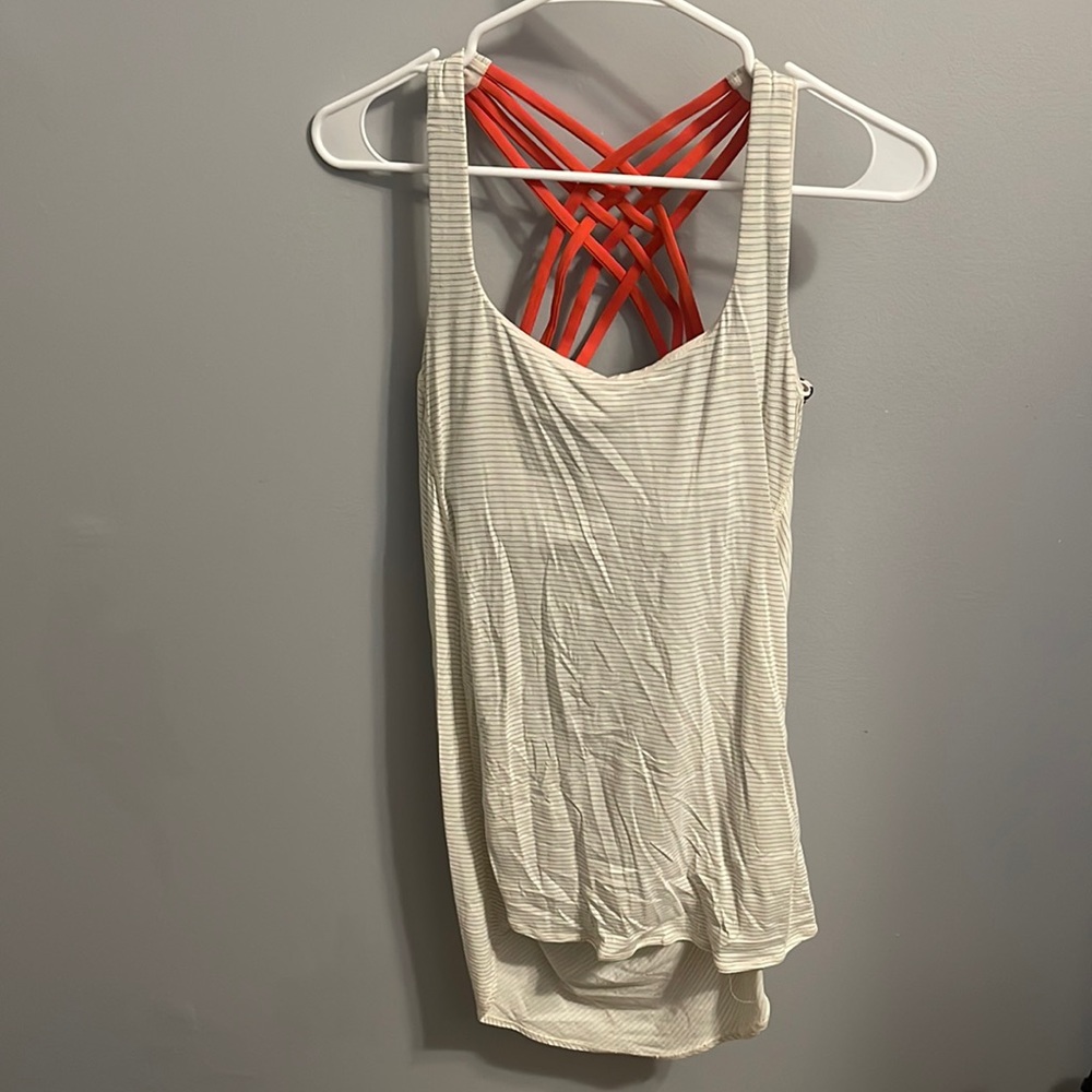 Lululemon Tank Top w/ built in bra